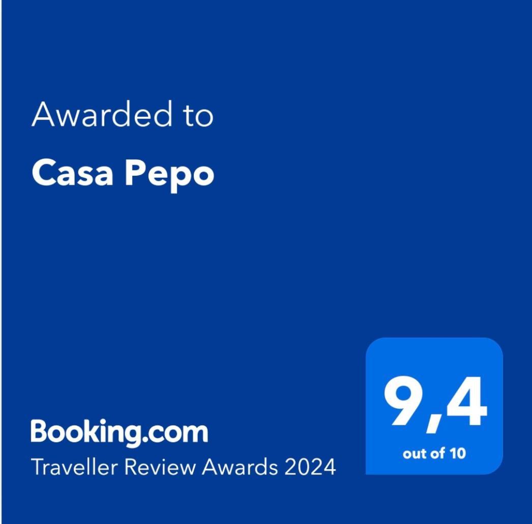 Casa Pepo Villa ปัมปาเนย์รา ภายนอก รูปภาพ